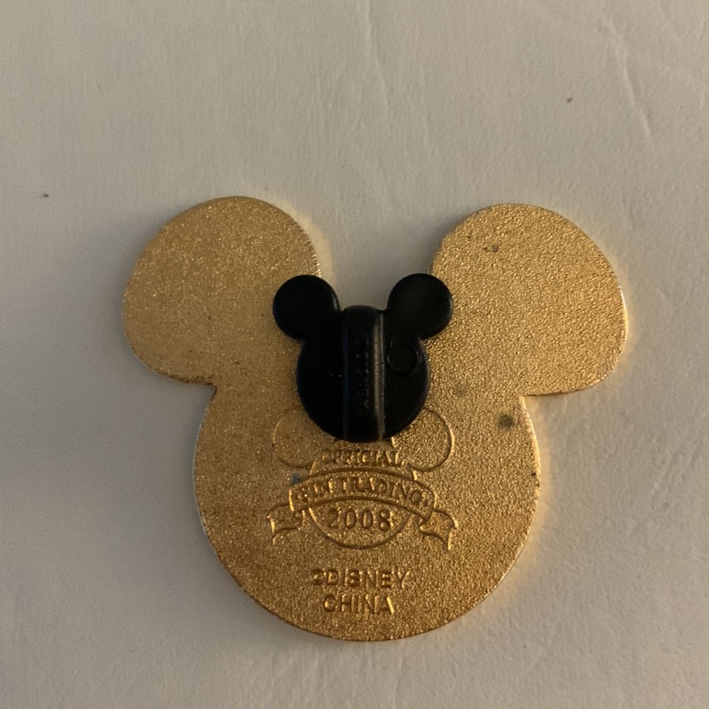 DISNEY Gold tone Rainbow Mickey Mouse logo pin w/ black Mickey pin holder. 2008 - Picture 4 of 8